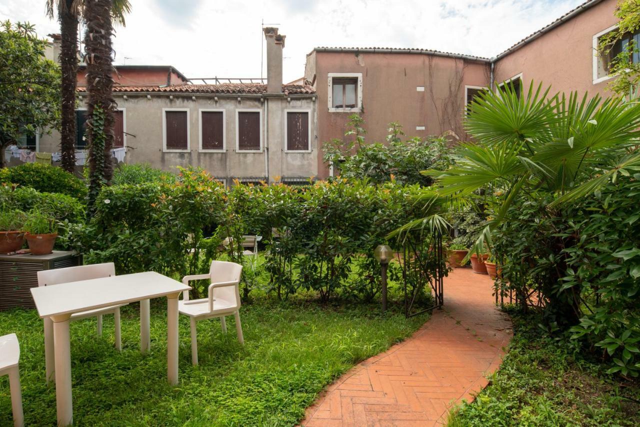 Garden Apartment Venice Exterior photo